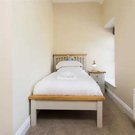 Waterfoot - M.y Raven Sleep 8 * Dacre (Cumbria)