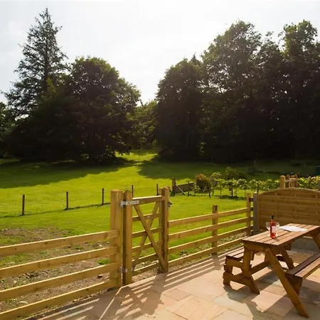 Waterfoot - M.y Raven Sleep 8 * Dacre (Cumbria)